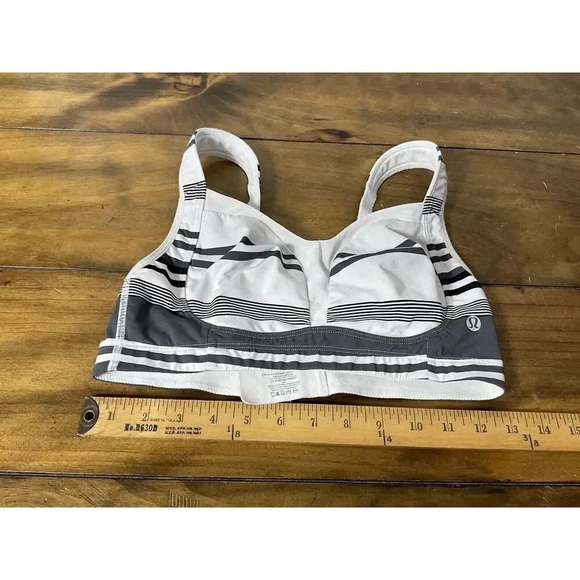 Lululemon Athletica Sports Bra 34C- Vintage - Gray and White Striped - Picture 6 of 7